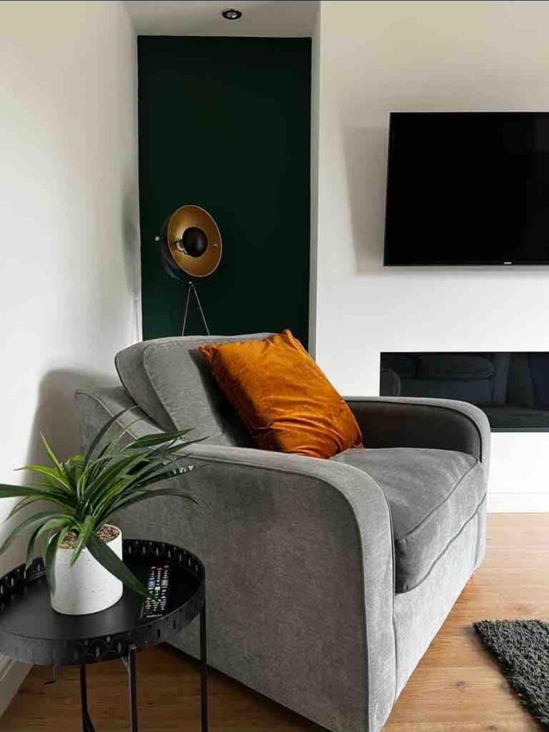 Вілла Charming York House- Walking Distance To Town Centre Екстер'єр фото